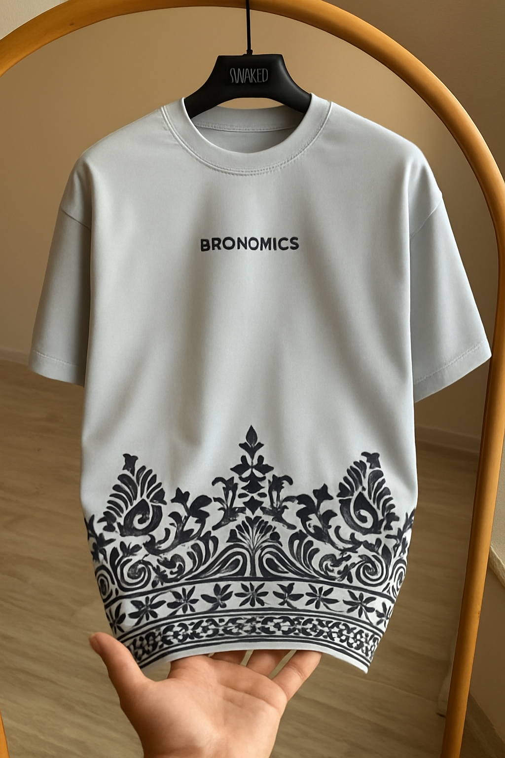 MIDNIGHT ORNATE T-SHIRT